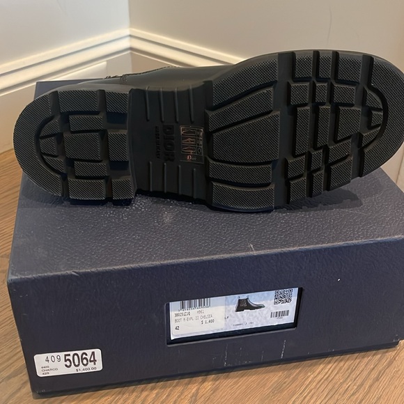Dior Men’s Boot Size 42 EU / 9D US. Never worn, purchased in December 2021. - Picture 2 of 3